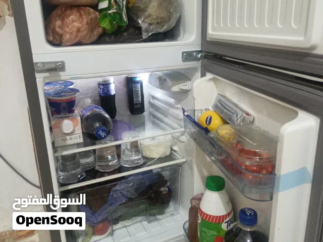 ثلاجة مكتب بحالة الوكالة استعمال 3 شهور كفالتها معها لسنه شغاله 100/100 سبب البيع تجديد لحجم اكبر