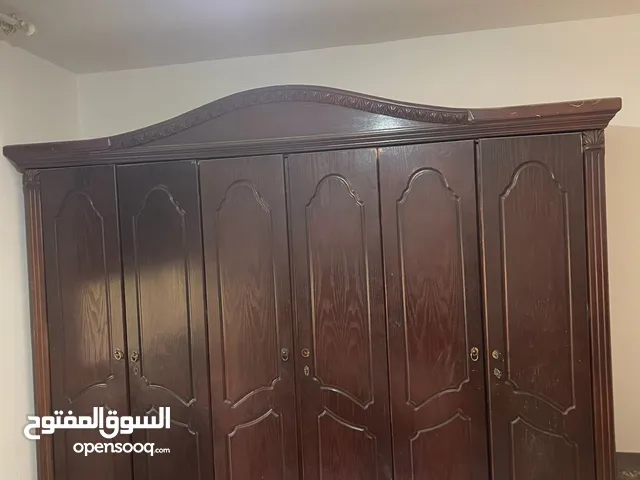 غرفة نوم تفصيل ثقيل لاتيه وقشرة بحالة جيدة مع فرشتها للبيع السعر 150د عمان الياسمين