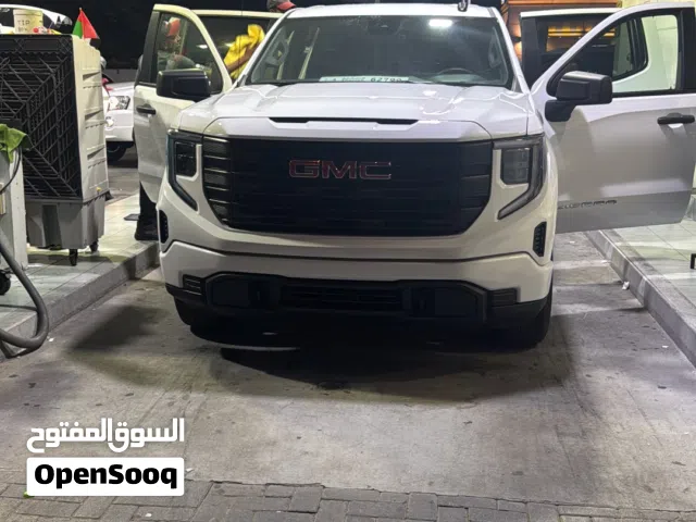 2025 جي إم سي سييرا 1500 SLE