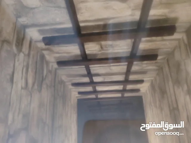 الطاولة الترند الاكثر جمالية طاولة 3D بجميع الوان المخمل الفاخر عملية جدا وبتشطيب مميز ........