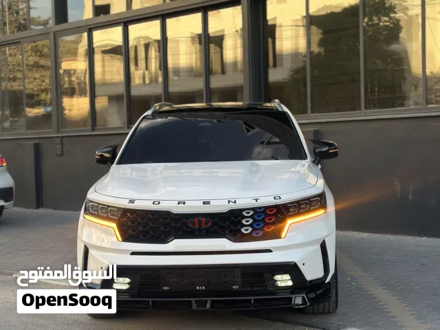 كيا سورينتو 4*4 فل الفل مع فتحة بانورما ،فل فل البيع كااااش فقط