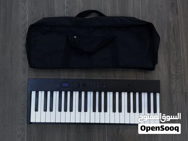 كيبورد بيانو بحالة ممتازة