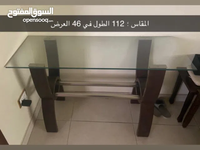 4 طاولات زجاج و خشب بجاله ممتازه جده
