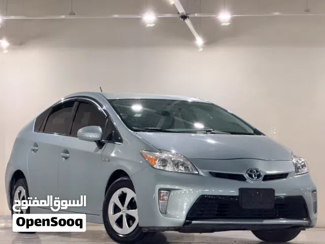 2013 تويوتا بريوس Prius