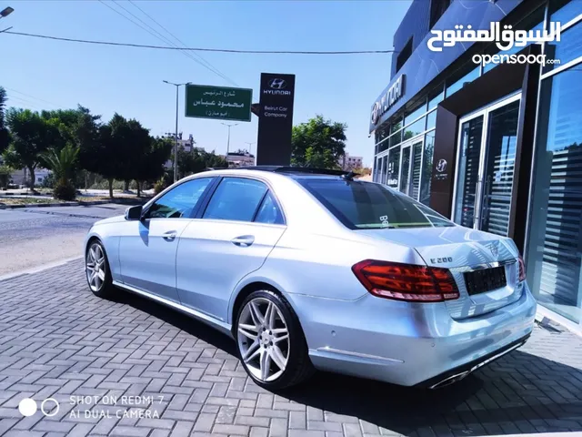 مرسيدس E200