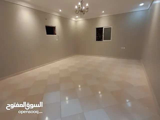شقة فاخرة للايجار  الرياض حي السليمانيه  المساحه 180 م   مكونه من :  2غرف نوم  1صاله 2دورات مياه   م