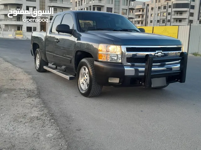 Used Chevrolet Silverado in Amman