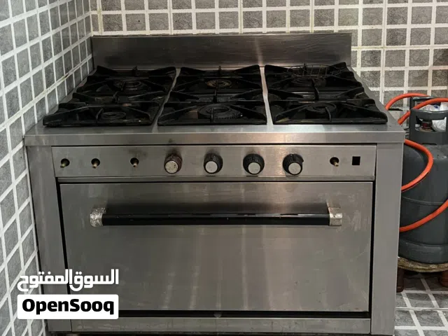 للبيع غاز نوع فميليا فرن وشوي بحاله ممتازه  وشوايه مفصوله من غاز