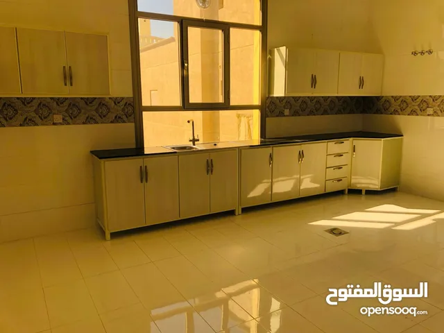 850 m2 4 Bedrooms Villa for Rent in Al Ahmadi Wafra residential