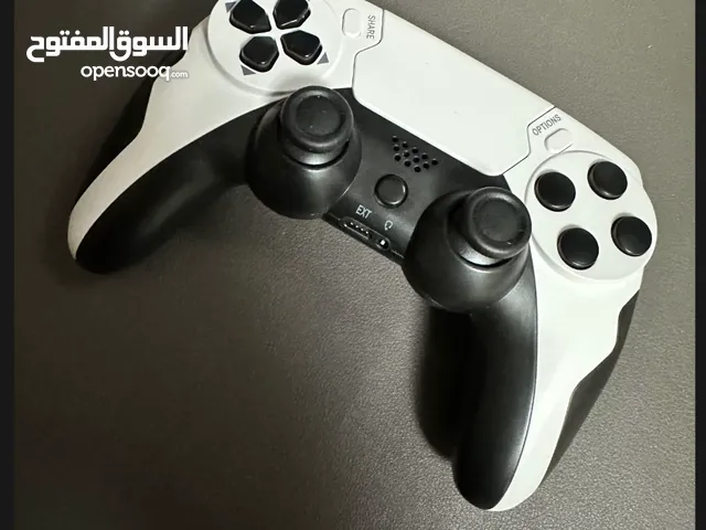 يدات تحكم بلايستيشن 4 وكمبيوتر في نفس الوقت بسعر عرطه إلحق قبل الانتهاء