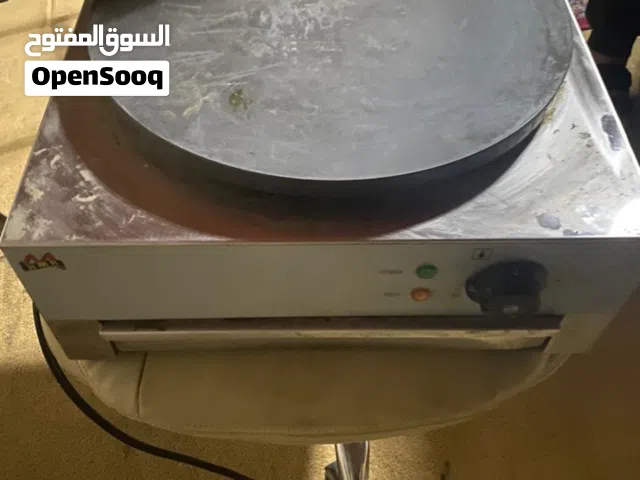 معدات مطبخ وحلويات للبيع – بحالة ممتازة
