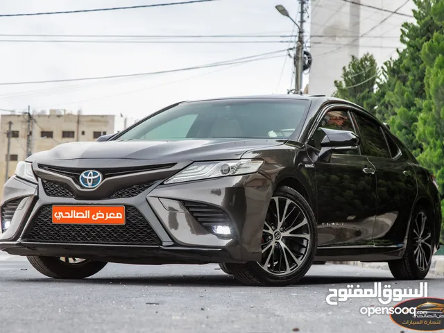 Toyota Camry Limited Edition 2019   السيارة وارد الشركة المركزية و قطعت مسافة 47,000 كم فقط