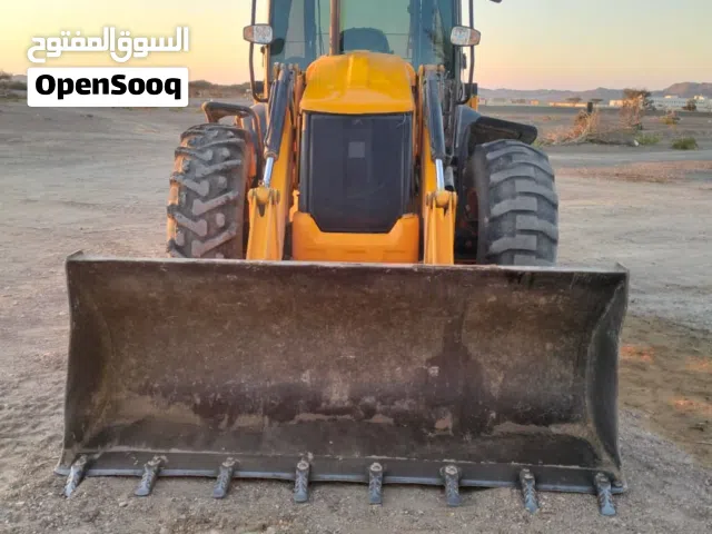 JCB 4CX Model 20011 everything ok malkiya 10 month balance