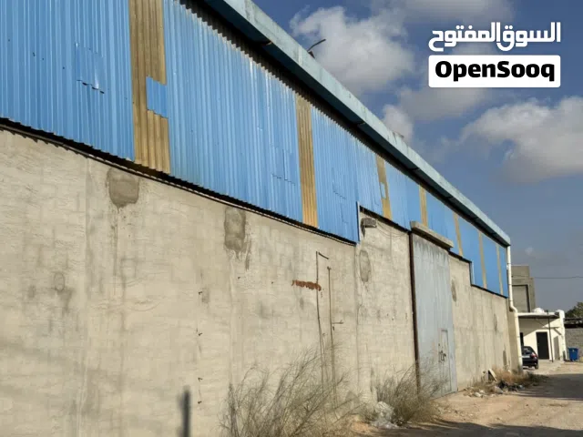 هنجر  بجميع ملحقاته للبيع 800متر