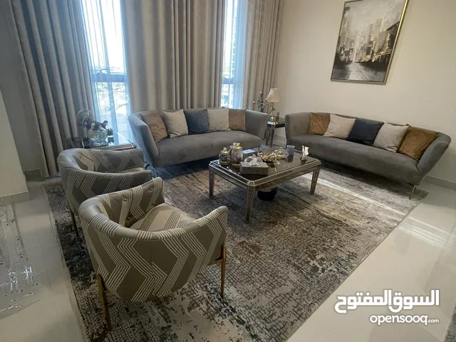Whole Living room for sale with accessories in Dubai, Al Jaddaf, due to relocation