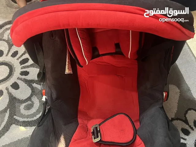 مقعد أطفال للسيارة او هزاز