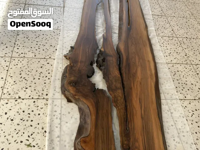 قطعتين خشب لوز طبيعي