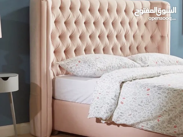 pink queen bed NO MATRESS
