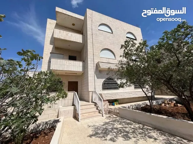 600 m2 More than 6 bedrooms Townhouse for Sale in Amman Marka Al Shamaliya