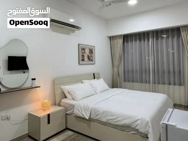 ابحث عن غرفه مع مطبخ صغير / استوديوا