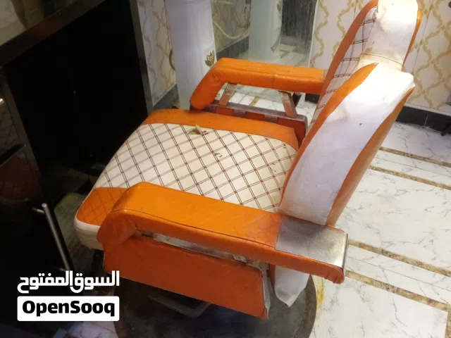 ميز وكرسي حلاقه