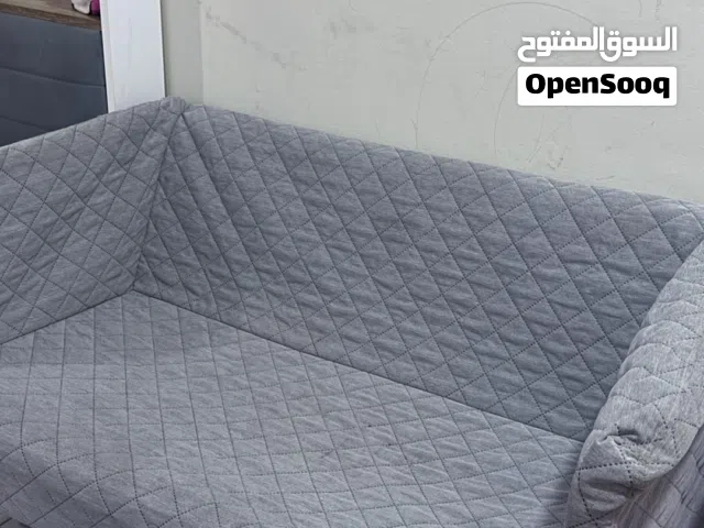 كنبة رصاصيه
