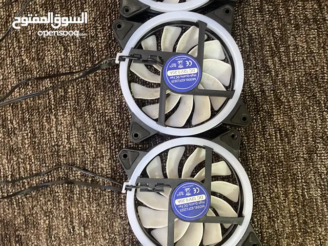 3مراوح RGB 12v المراوح بتضوي لون ازرق فقط لانو الريموت ضايع