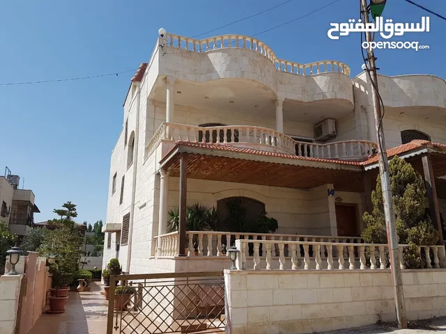 650m2 4 Bedrooms Villa for Sale in Amman Khalda