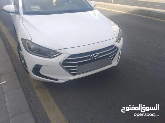 Used Hyundai Avante in Amman
