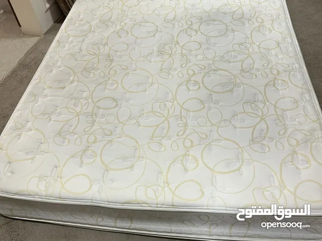 مترس شبه جديد.