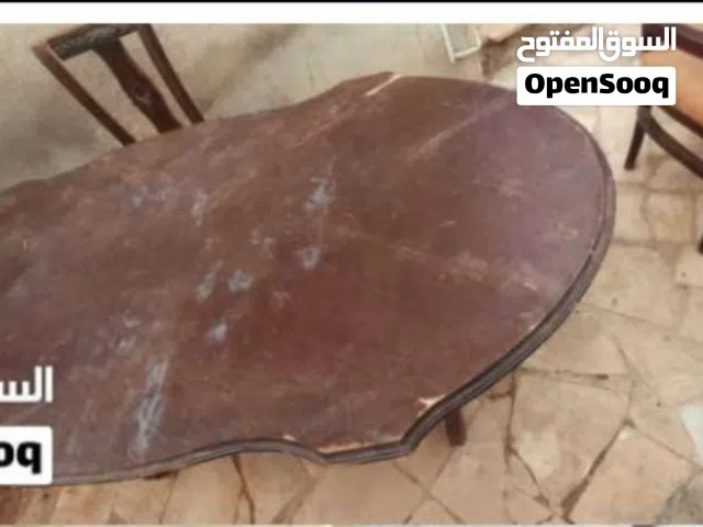 اللهم رضاك والجنة . طاولة سفرة حجم كبير فقط 15دينار بدها شغل .وكراسي سفرة بحاجة صيانة .وكمبيوتر قديم