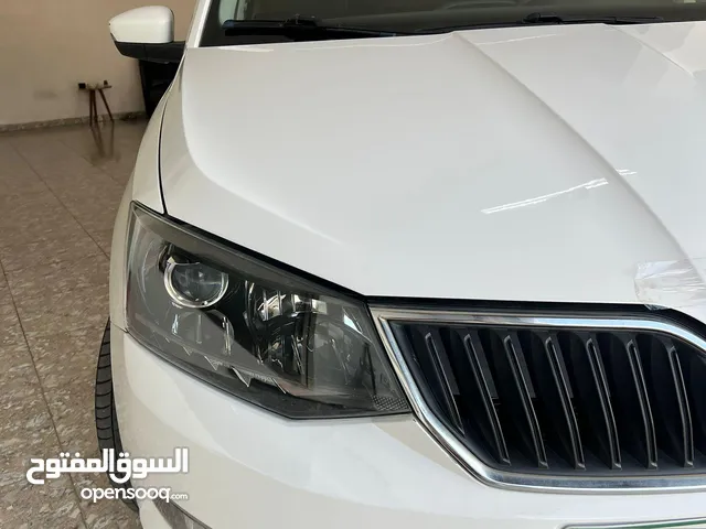 Skoda Fabia 2015 سكودا بحالة ممتازة وسعر مناسب متاحة الان في معرضنا إمكانية التفاوض