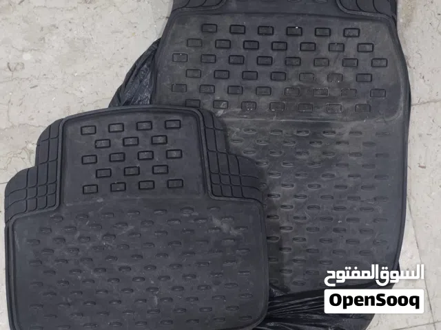 دعاسات داخلية للسيارة للتبرع
