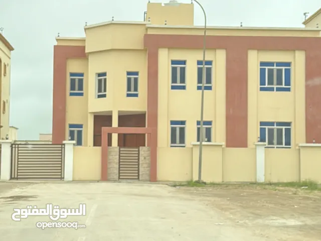 360 m2 5 Bedrooms Townhouse for Sale in Dhofar Salala