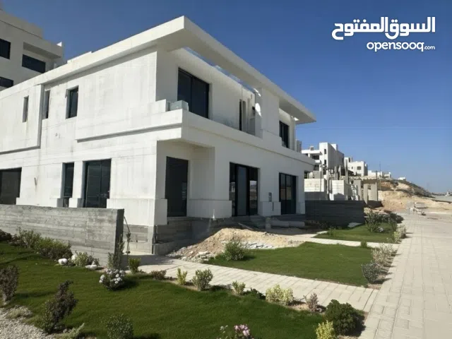 290 m2 4 Bedrooms Villa for Sale in Amman Naour