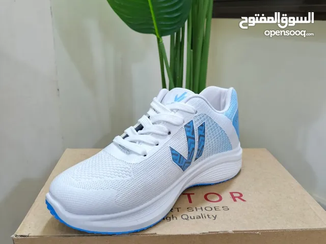أحذية رياضية مصري رجالي وبناتي وولادي تتراوح الاسعار من 4-5.5 للجمله و 5-7 المفرق