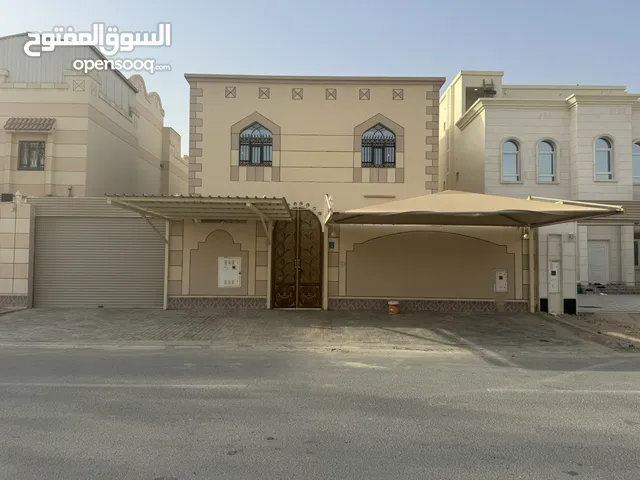 للبيع فيلا في ام عبيريه