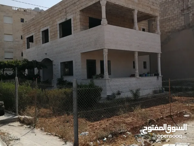 215 m2 4 Bedrooms Apartments for Sale in Irbid Al Sonbola