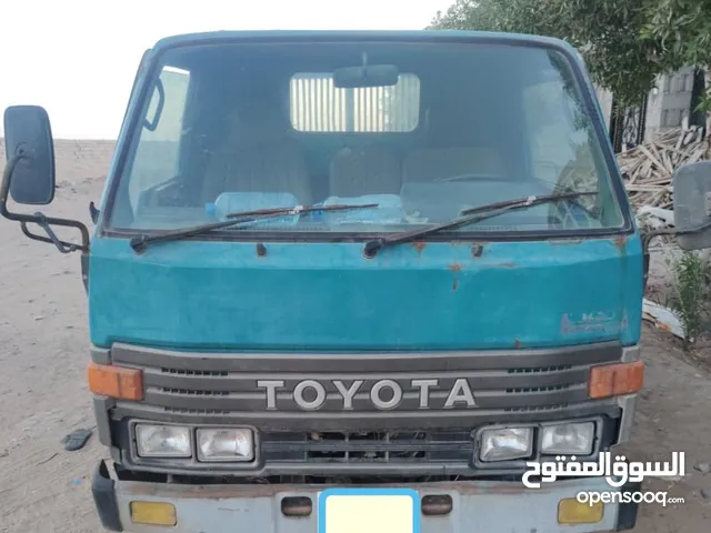 Used Toyota Dyna in Aden