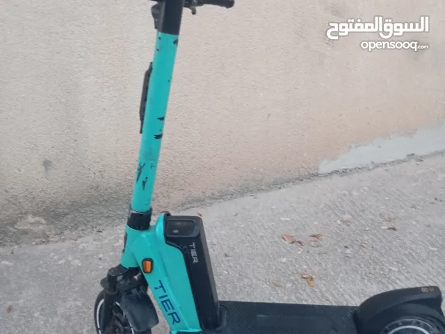 سكوتر كهربائي تاير 48v. مطور 800 كمبيوتر 350 معه الشنتة الاصليه