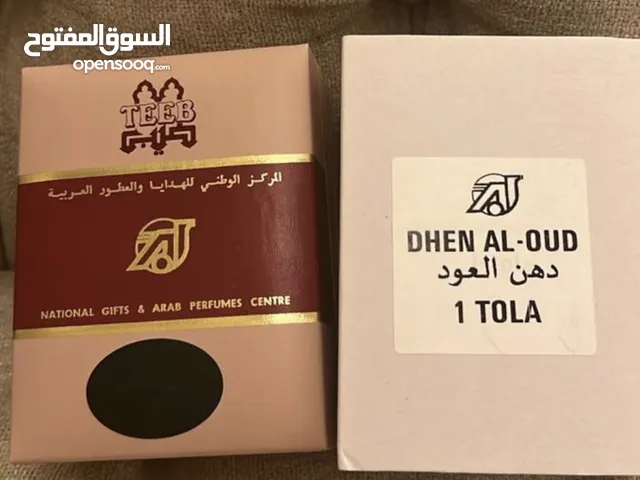 عود من الاهدائات الخاصه مميز وفواح  وايضا عمبر دور سويتي   العود الخاص