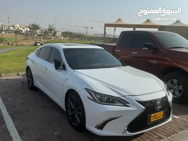 Lexus ES 2020 in Muscat