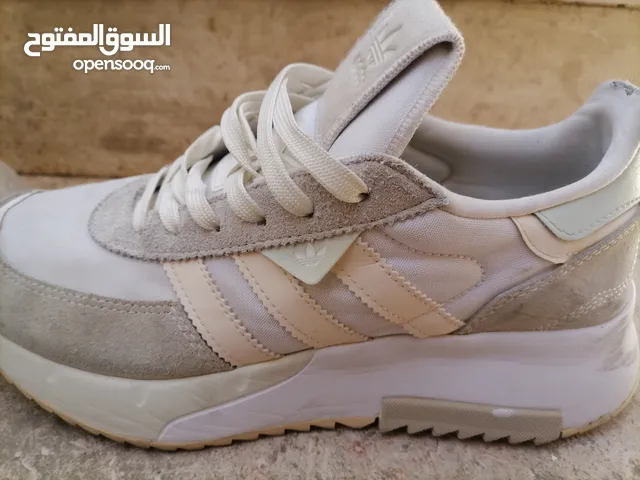 41.5 Sport Shoes in Amman