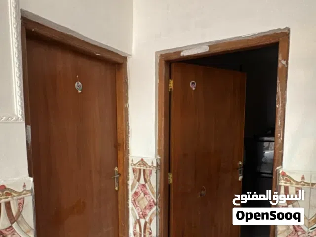 باب لون اوف وايت مودرن