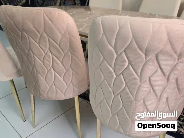 طاول. طعام