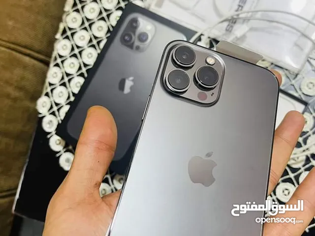 Apple iPhone 15 Pro Max 256 GB in Dhofar