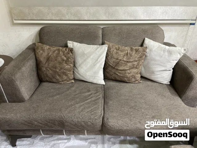 طقم كنب استعمال سنتين