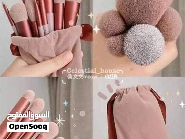 الكياته والجمال فرش  جودتهم عاليه جداً فرش مكياج احترافية    تشمل جميع الضروريات للاستخدام
