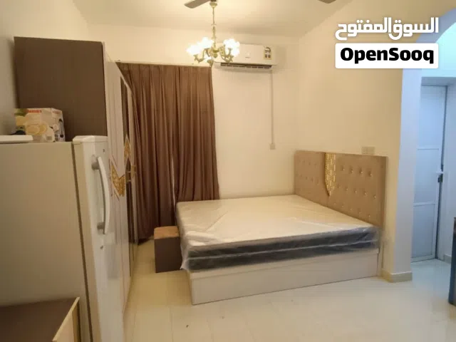 غرفه مفروشة فرش جديد فى العذيبه قريب جميع الخدمات