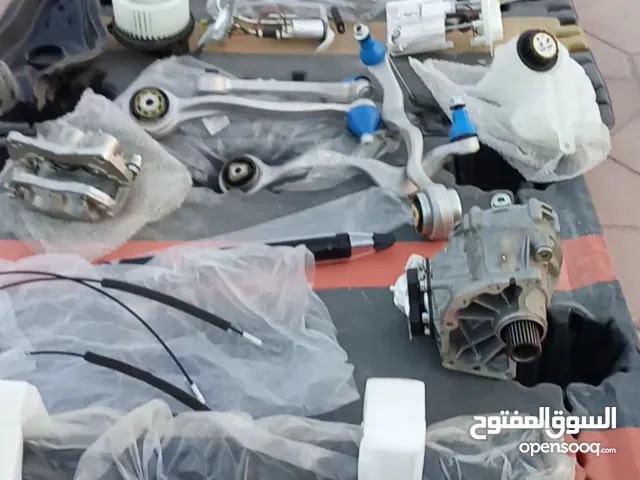 موجود قطع غيار أكثر من نوع سياره قطع ميكانيك وكهرباء وكمبرسور ودنمو وسلف